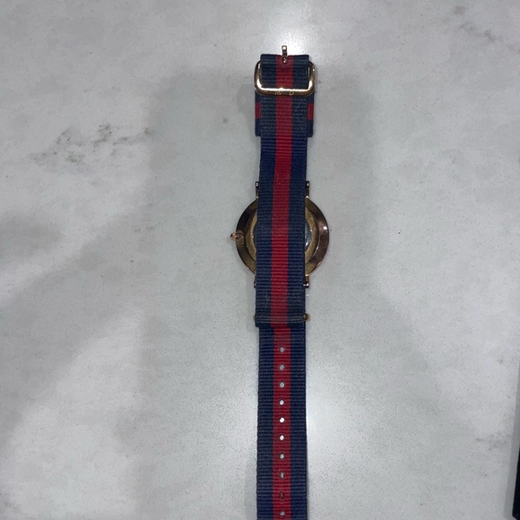 Daniel Wellington 40mm Classic Oxford Watch - Rose Gold W/ NATO Strap - Picture 4 of 7